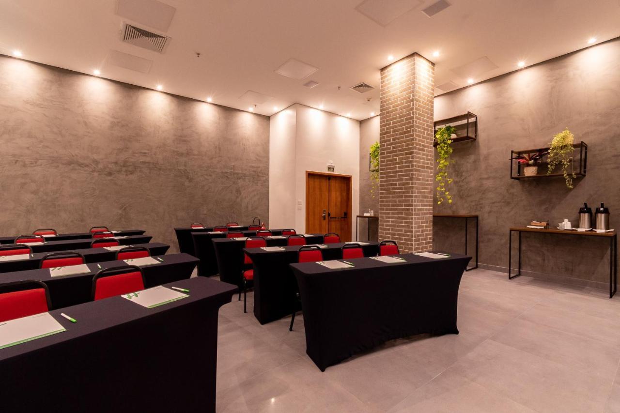 酒店 By Ihg 4*