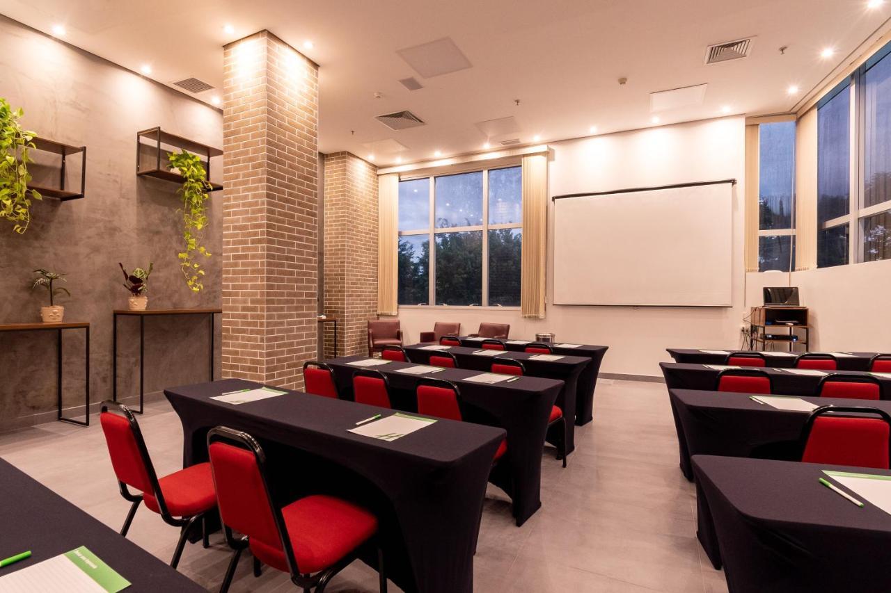 Hotel By Ihg Manaus