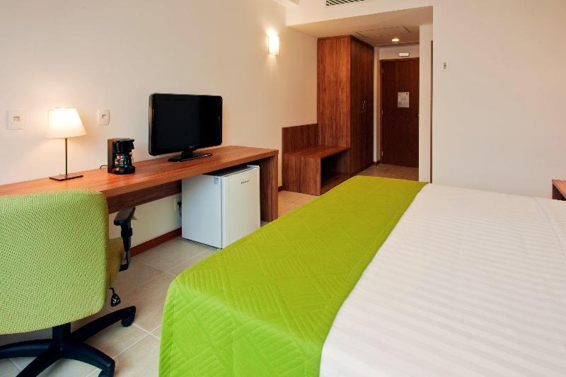 酒店 By Ihg 4*